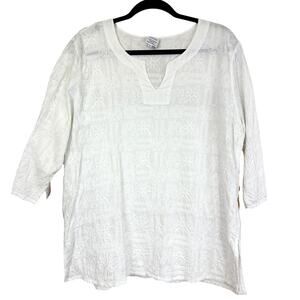 Focus Large White Notch V-Neck Tonal Embroidery 3/4 Sleeve Top Side Slits